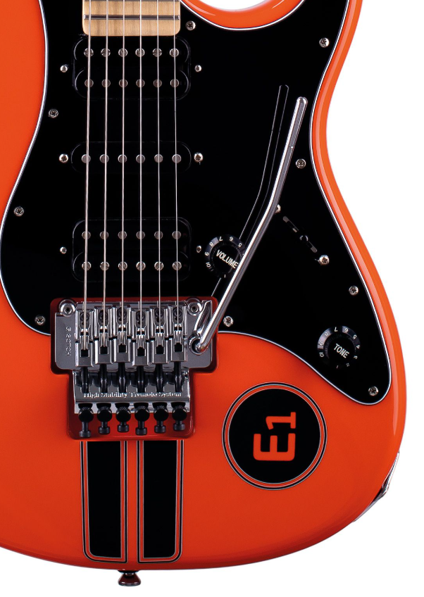 Detalhe dos captadores Zaganin Pickups configuração HSH e da ponte flutuante Gotoh GE1996T com alavanca na guitarra Tagima E1 Asphalt Ripper